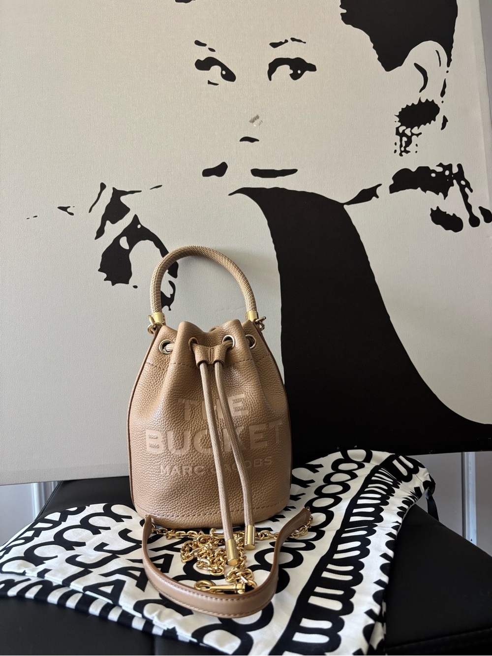 Marc Jacobs Taupe Pebbled Leather Bucket Bag with Gold Hardware